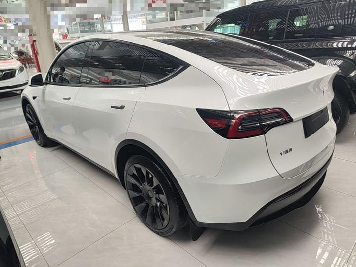 Model Y 2022 Facelift Long Range AWD photo 4