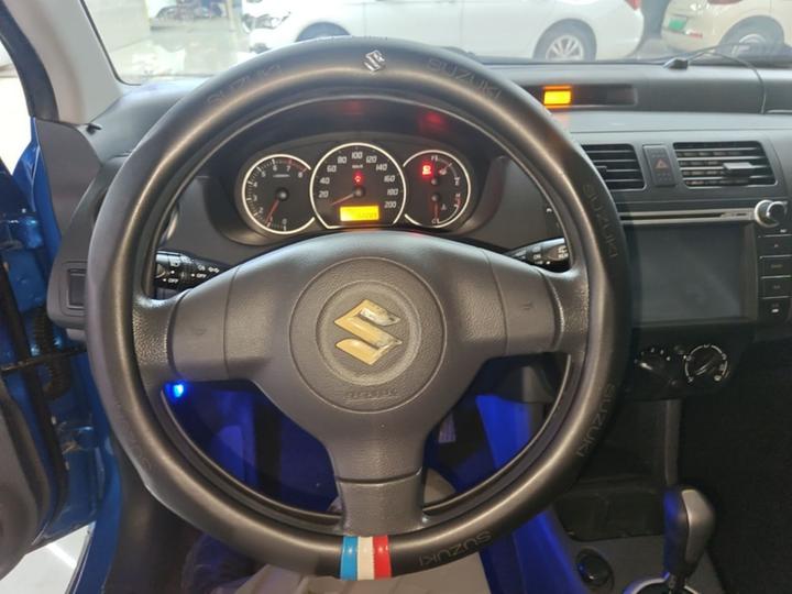 Swift 2015 1.5L AT photo 6
