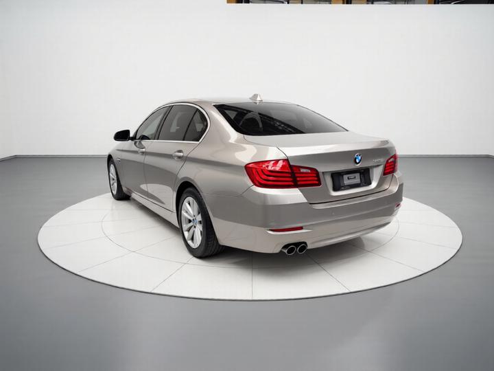 5 Series 2014 520Li photo 4