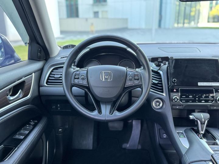 Avancier 2017 240TURBO RWD Luxury photo 2