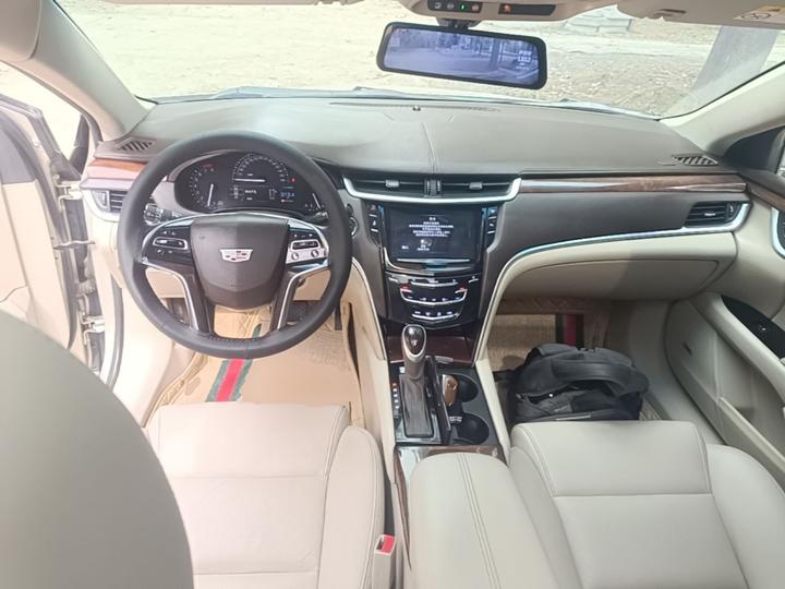 XTS 2017 28T Elite photo 5
