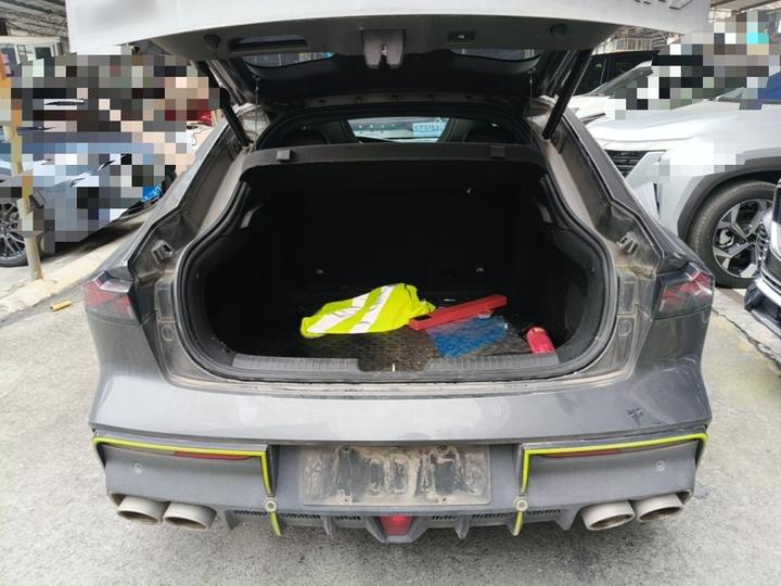 UNI-V 2022 2.0T photo 8