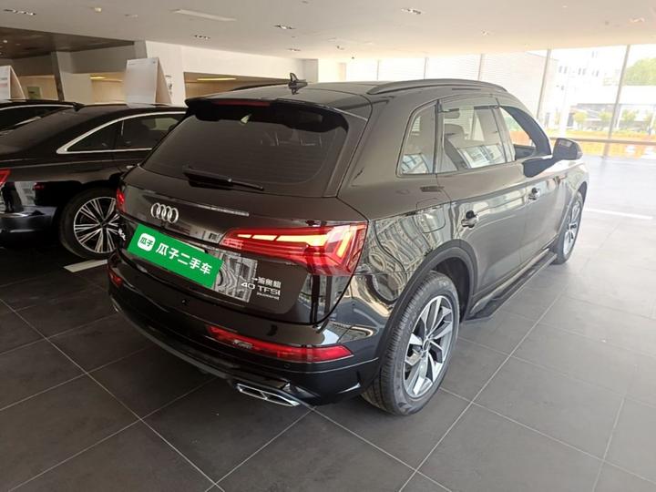 Q5L 2025 40 TFSI Luxury Dynamic photo 4