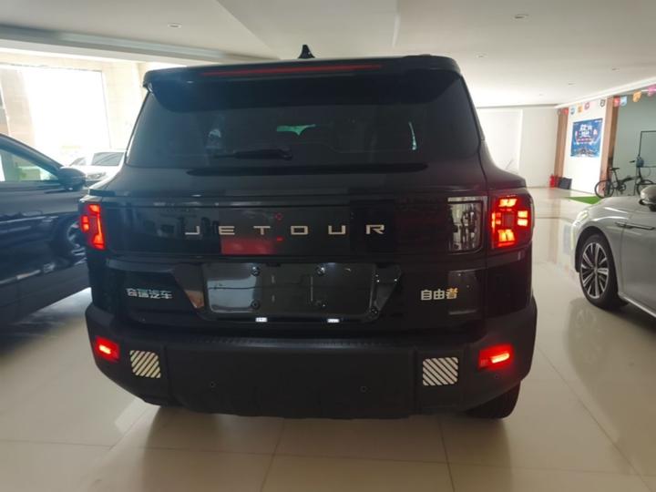 2025 1.5TD DCT Explorer photo 3