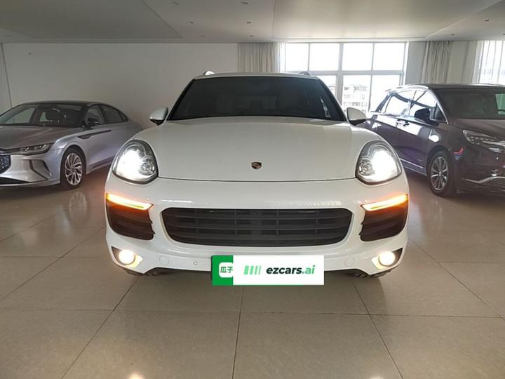 2015 Cayenne 3.0T photo 2