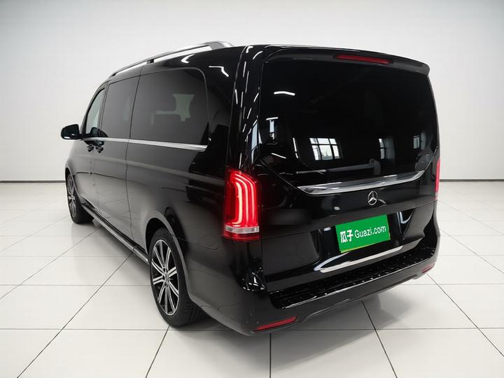 V-Class 2021 V 260 L Long Wheelbase Luxury photo 4