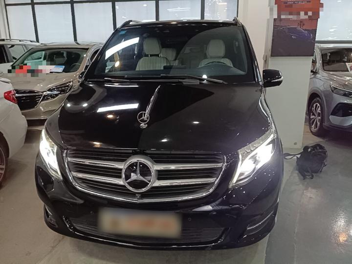 V-Class 2018 V 260 L Premium Extended China VI photo 2