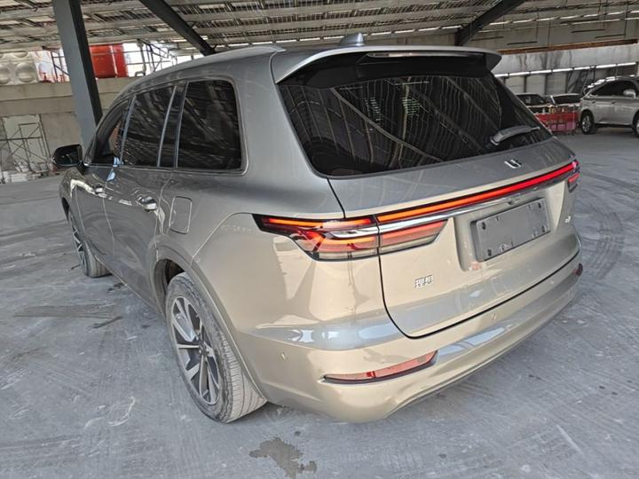 Li Auto ONE 2021 EREV 6-Seater photo 4