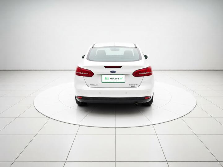 Focus 2015 Sedan EcoBoost 180 AT Elite photo 3