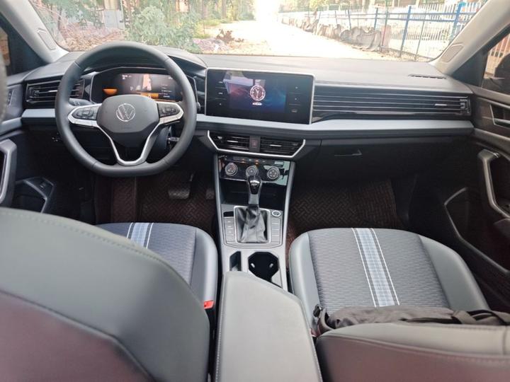 Sagitar 2023 300TSI DSG photo 5