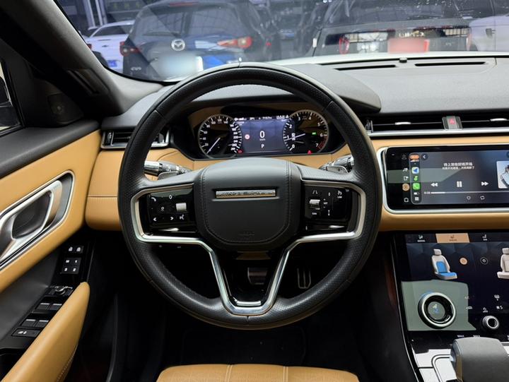 Range Rover Velar 2023 250PS photo 2