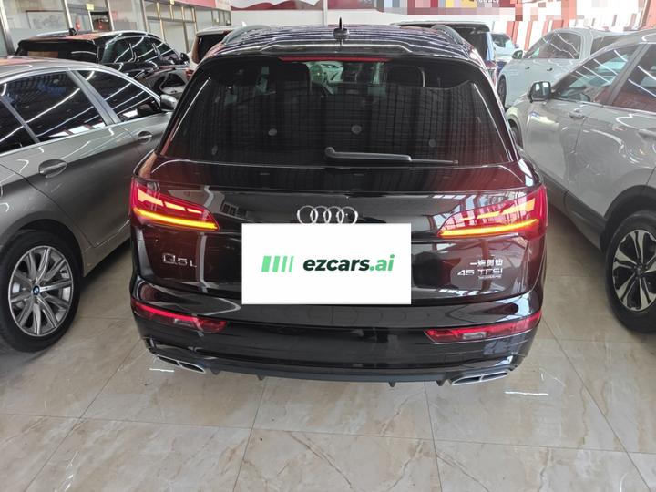 Q5L 2024 45 TFSI Luxury Dynamic photo 3