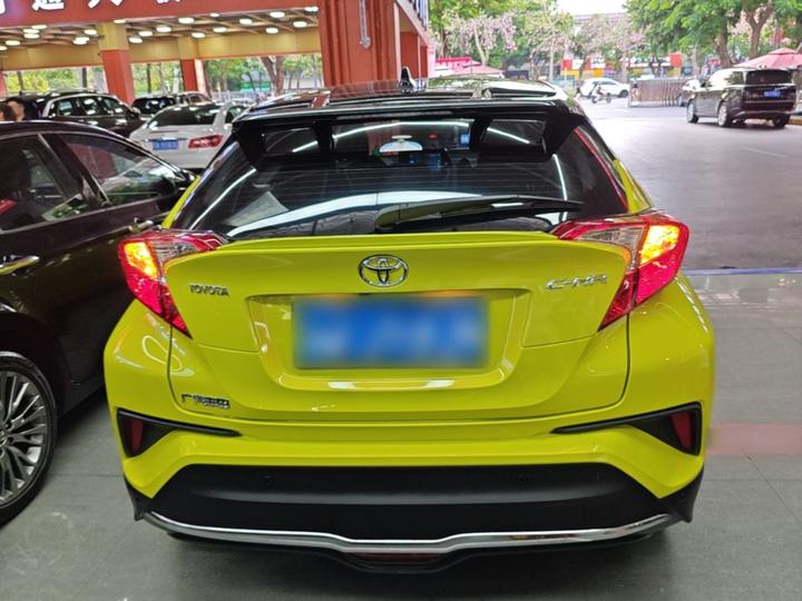 C-HR 2020 2.0L Leading photo 3