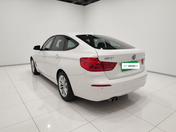 3 SeriesGT 2017 320i Fashion photo 4