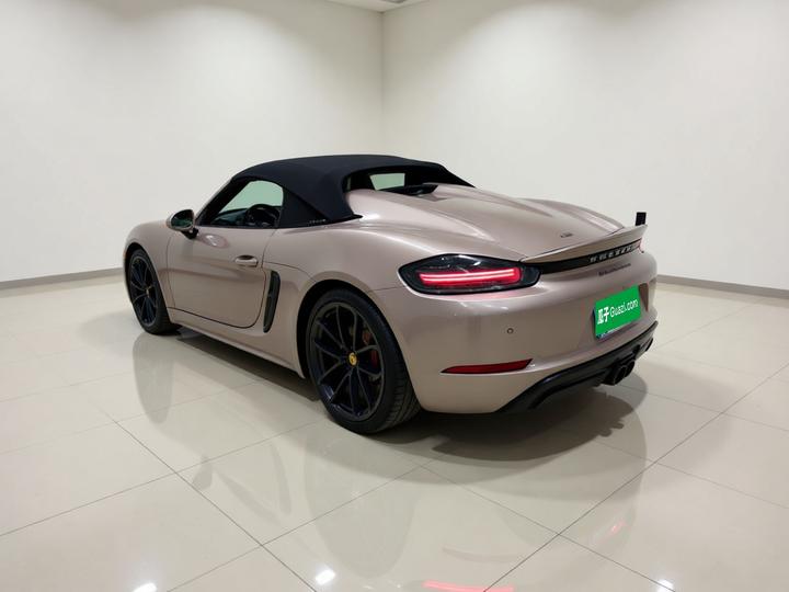 718 2022 Spyder 2.0T photo 4