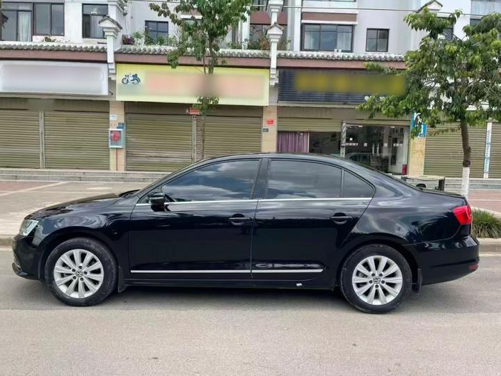 Sagitar 2015 1.6L MT Comfort photo 3