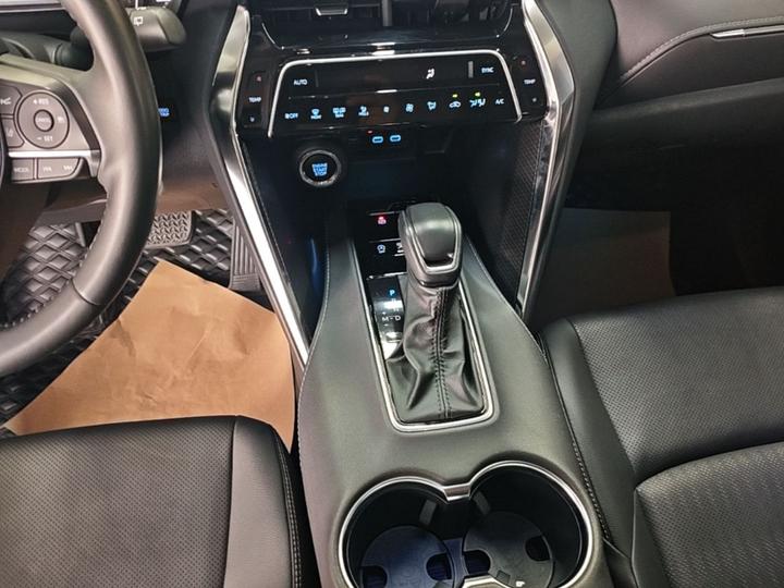2022 2.0L CVT RWD Premium photo 5
