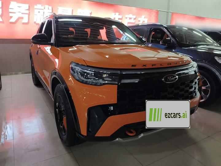 Explorer 2024 2.3T EcoBoost Summit 7-Seater photo 3
