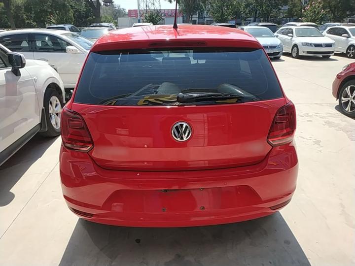 Polo 2016 1.6L AT Comfort photo 3
