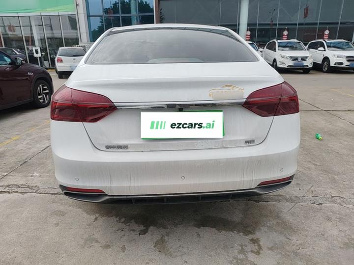 Emgrand 2020 1.5L MT Luxury photo 5