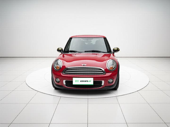 2013 1.6L ONE photo 2