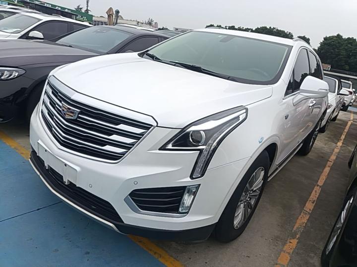 XT5 2018 25T Luxury
