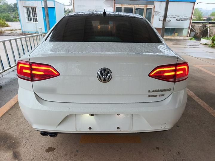 Lamando 2015 230TSI DSG photo 3