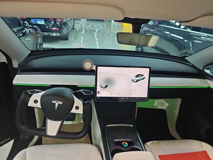 Model Y 2022 RWD photo 5
