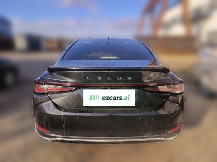 ES 2025 200 Exclusive photo 5
