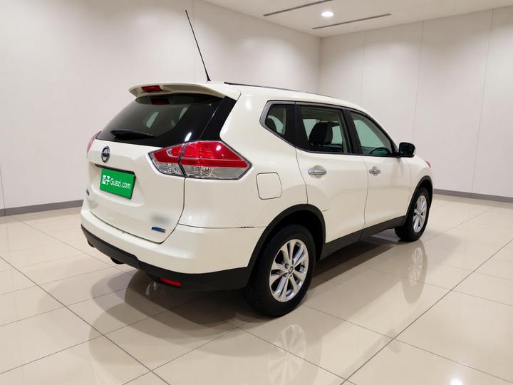 X-Trail 2014 2.0L CVT Comfort 2WD photo 6