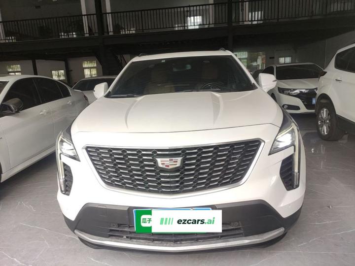 XT4 2018 28T AWD Platinum photo 2