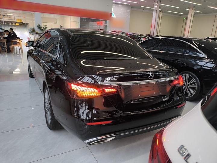 E-Class 2023 Facelift E 300 L Luxury photo 5