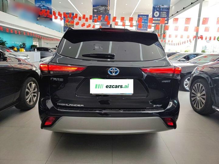 Highlander 2023 2.5L Smart Hybrid AWD Premium 7-Seater photo 5
