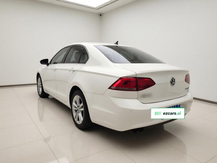 Lamando 2015 230TSI MT photo 4