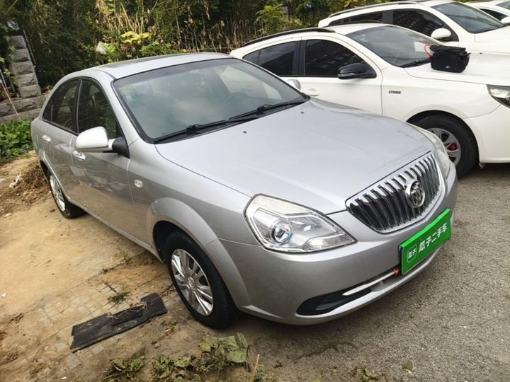 Excelle 2015 1.5L MT Classic photo 3
