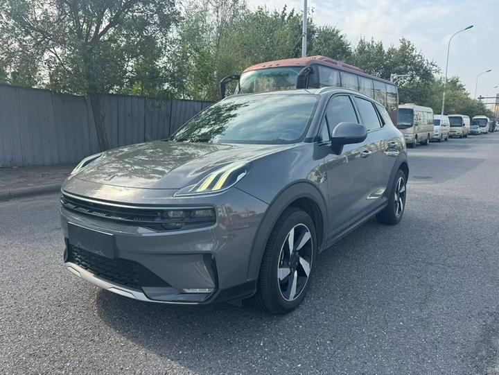06 EM-P 2020 PHEV Plus