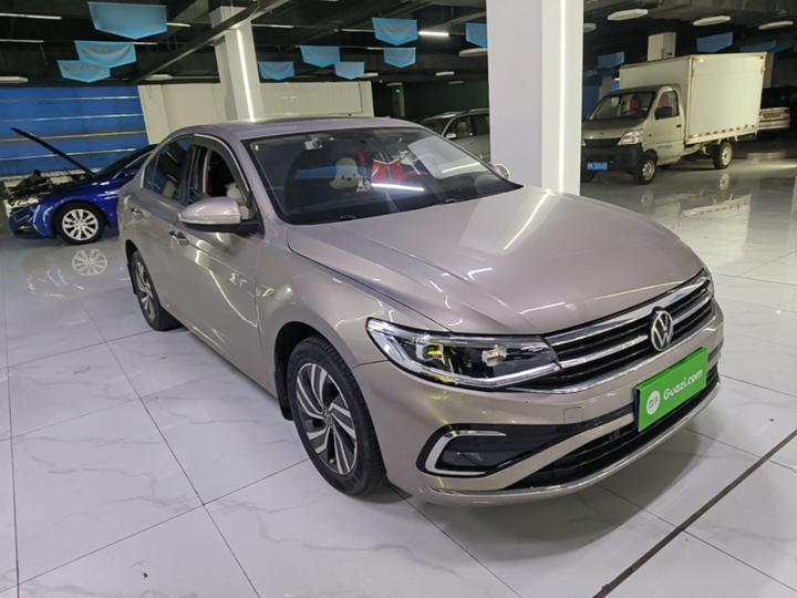 Bora 2023 200TSI DSG photo 3