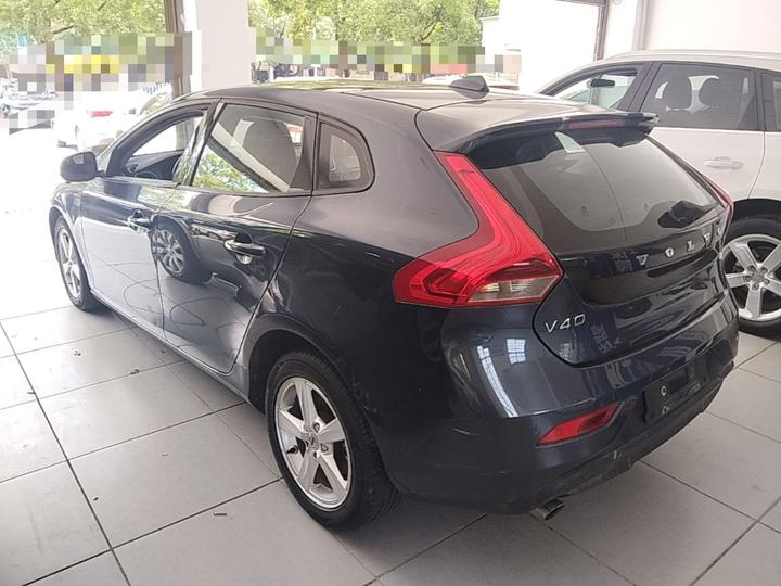 V40 2017 T3 photo 4