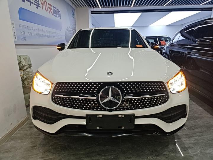 GLC Coupe 2020 GLC 300 4MATIC Coupe SUV photo 2