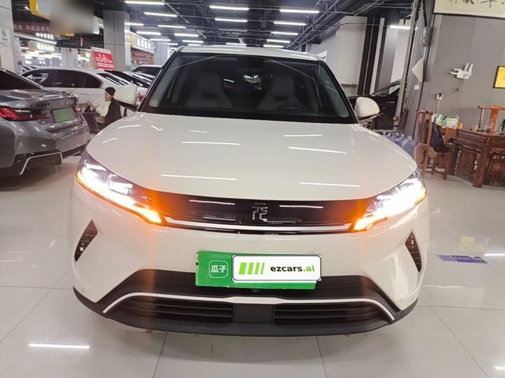 Yuan UP 2025 301KM Pilot photo 2