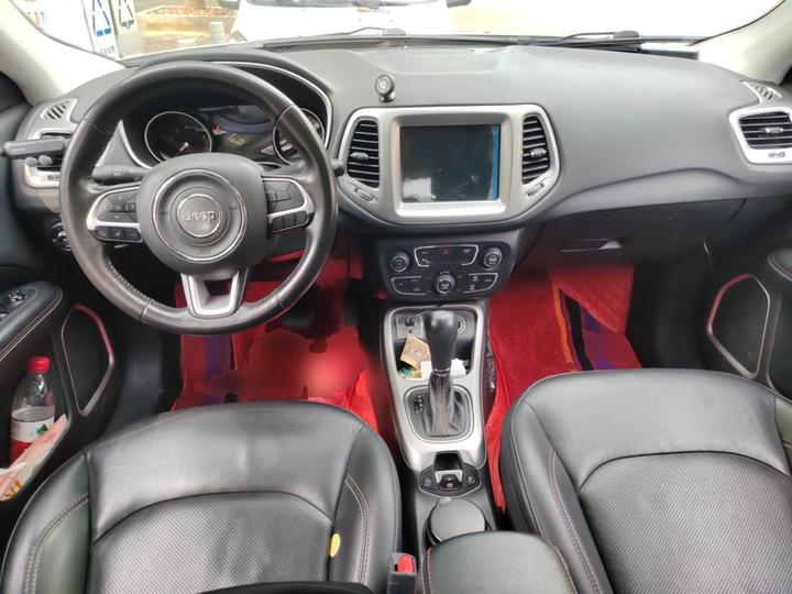 Compass 2017 200T AT photo 5