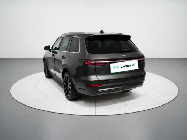 Li Auto ONE 2020 EREV 6-Seater photo 4