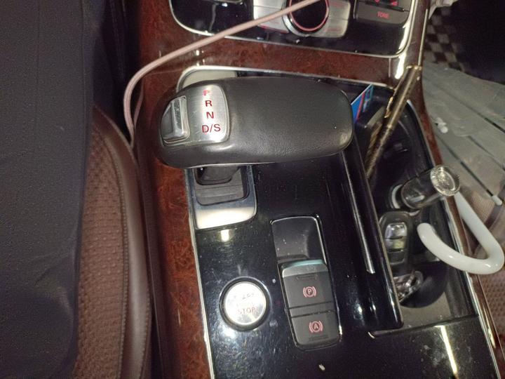 A8 2013 A8L 45 TFSI quattro Luxury photo 6