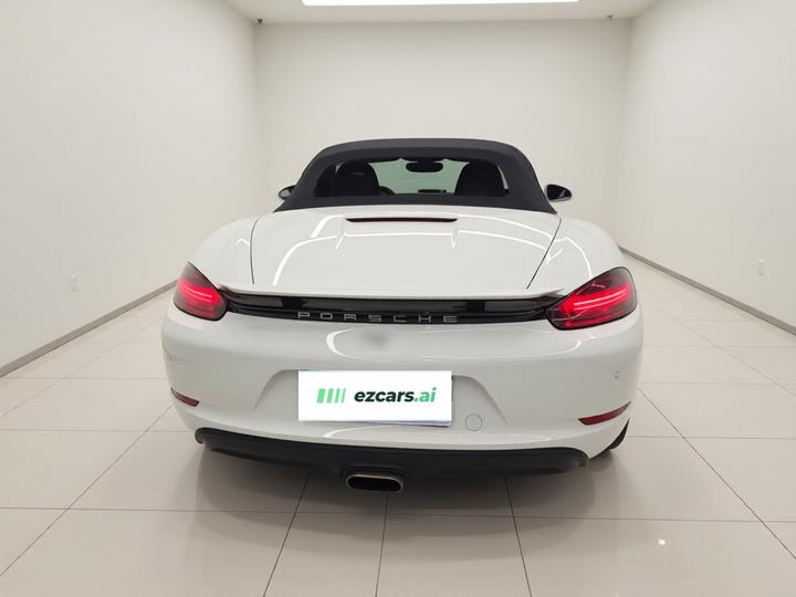 718 2020 Boxster 2.0T photo 5