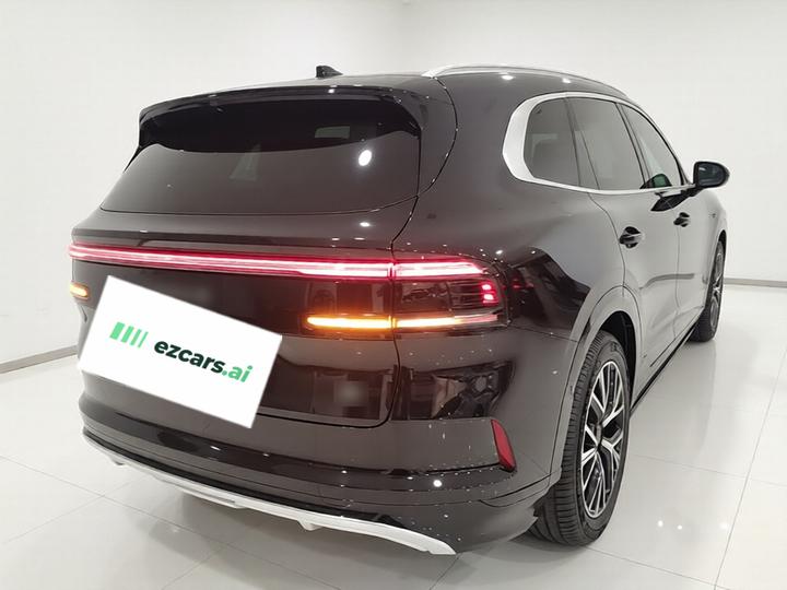 8X 2026 Ultra 70kWh photo 6