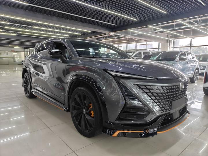 UNI-T 2022 1.5T Sport Premium photo 3