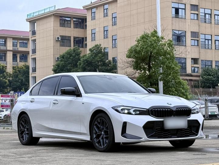 3 Series 2025 330Li M M Sport Night Package photo 3