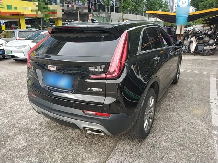 XT4 2018 28T RWD Leading photo 4