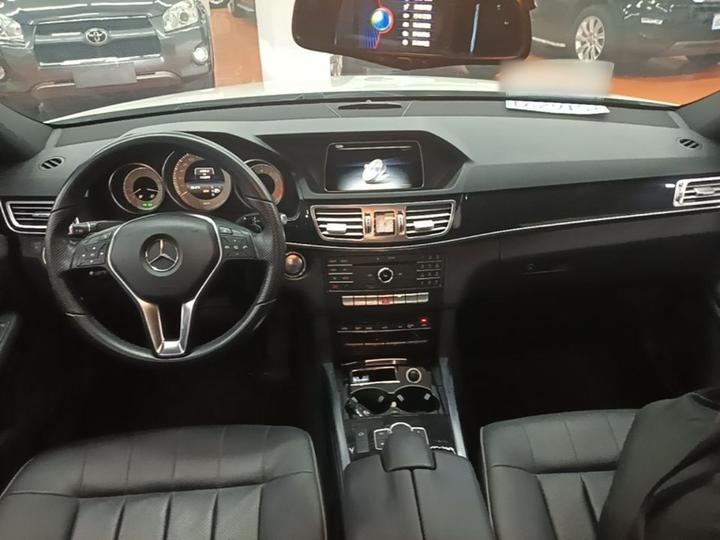 E-Class 2015 Facelift E 200 L Sport photo 5