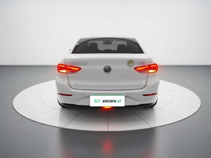 Excelle 2021 Facelift Classic 1.5L AT Elite photo 3
